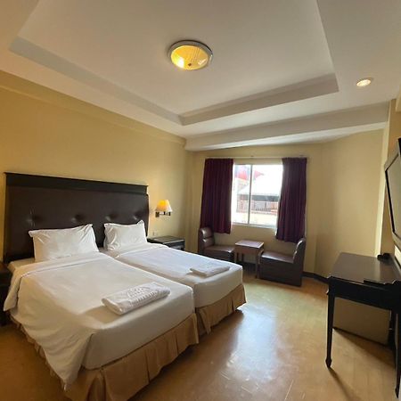 Roma Hotel Khon Kaen Ngoại thất bức ảnh