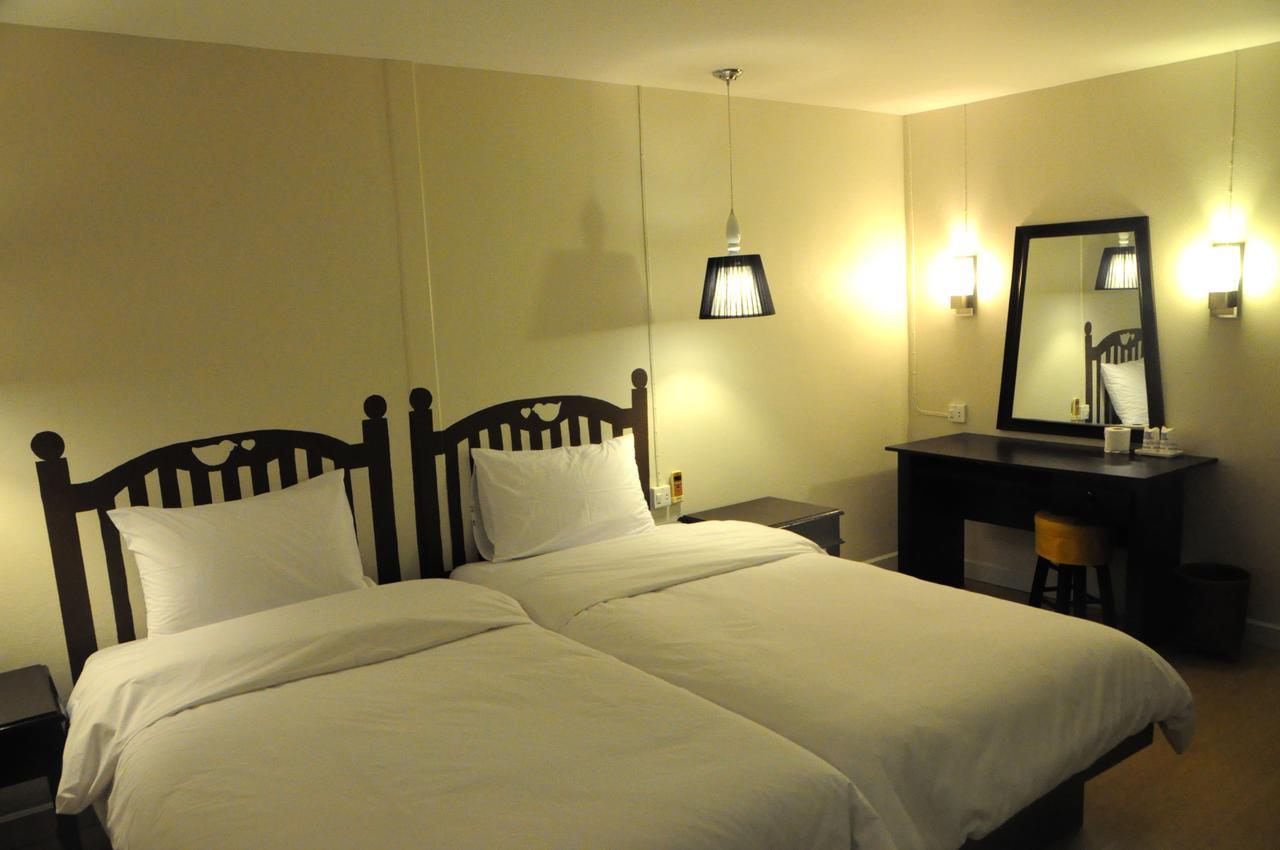 Roma Hotel Khon Kaen Ngoại thất bức ảnh