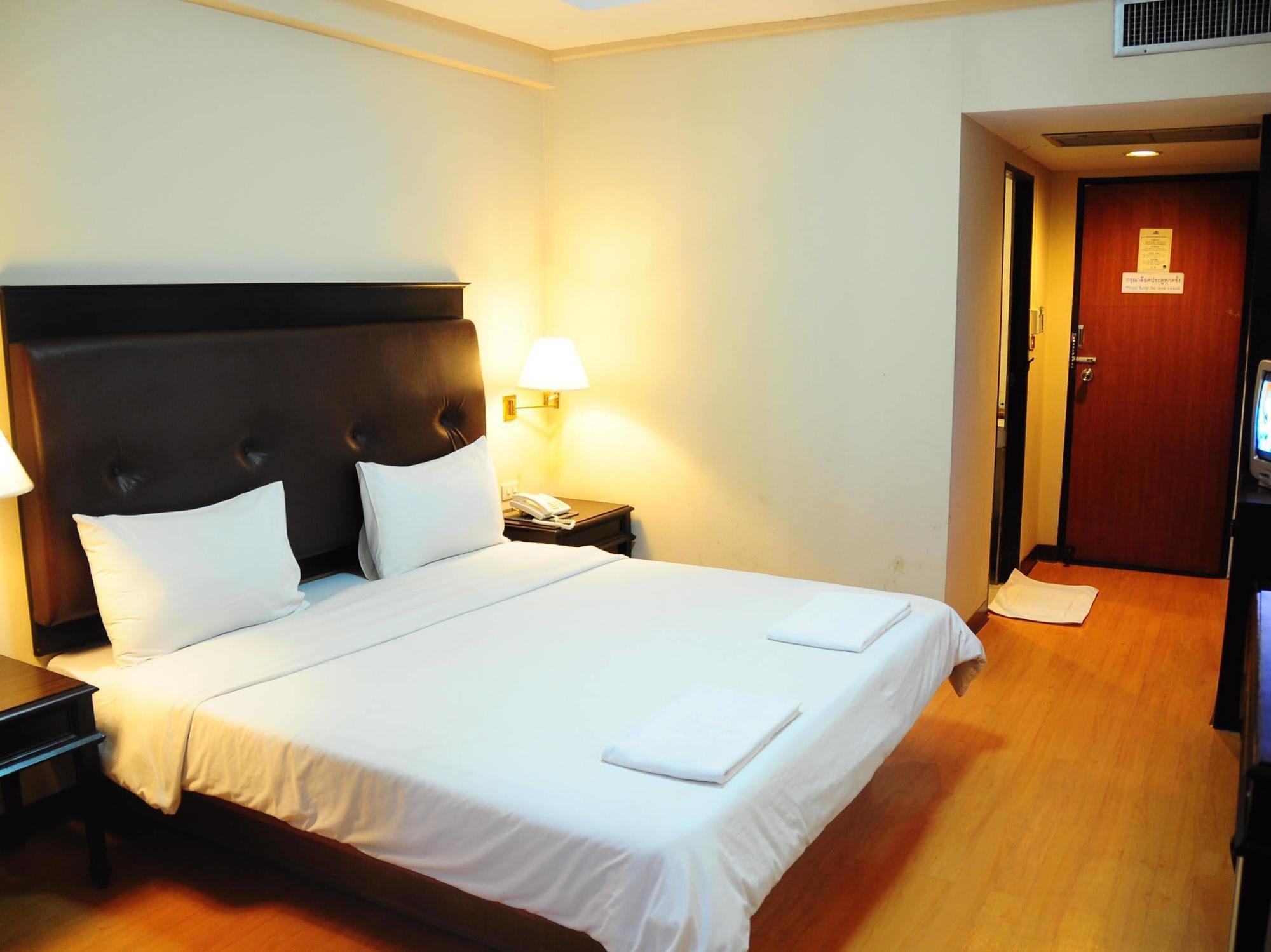 Roma Hotel Khon Kaen Ngoại thất bức ảnh