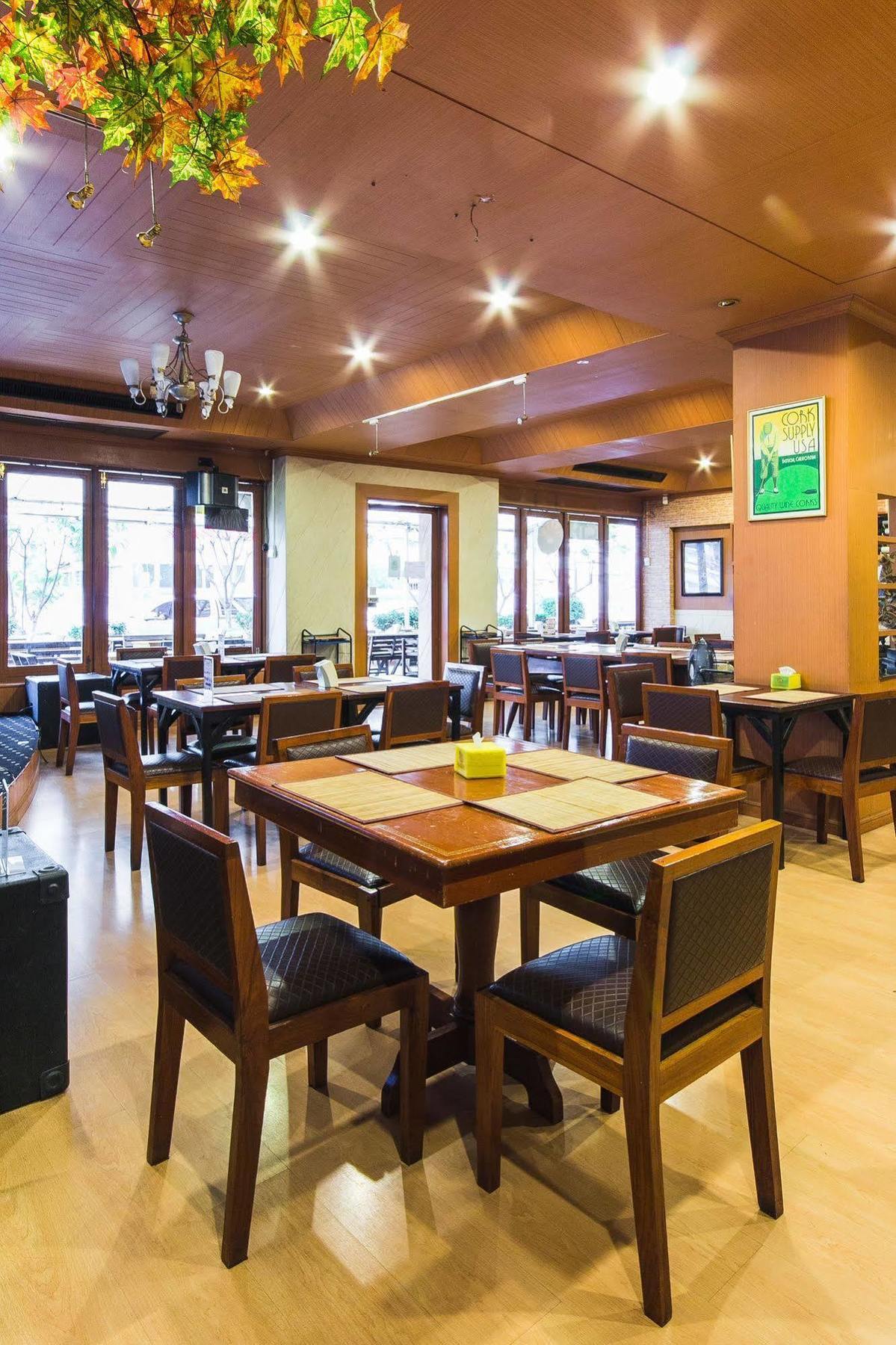 Roma Hotel Khon Kaen Ngoại thất bức ảnh