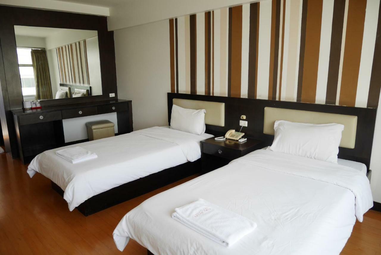 Roma Hotel Khon Kaen Ngoại thất bức ảnh
